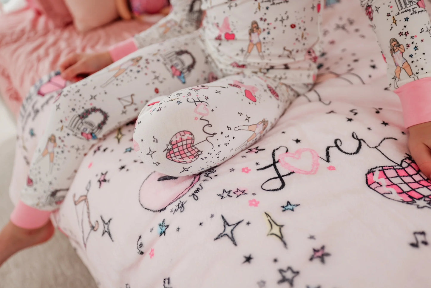 Elisabeth + Faith Lover Sherpa Blanket