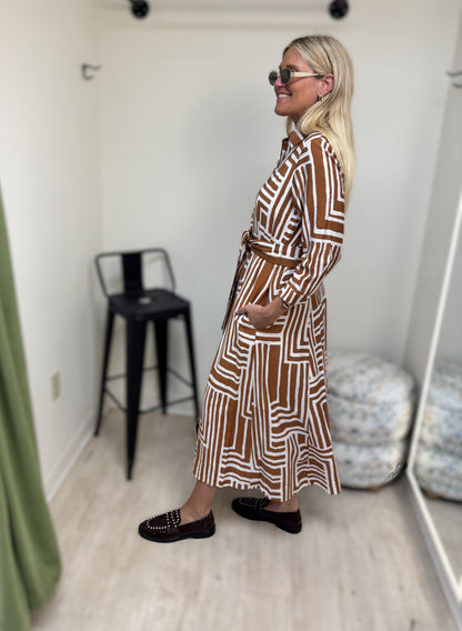 Ivy Jane Caramel Graphic Midi Collared Dress