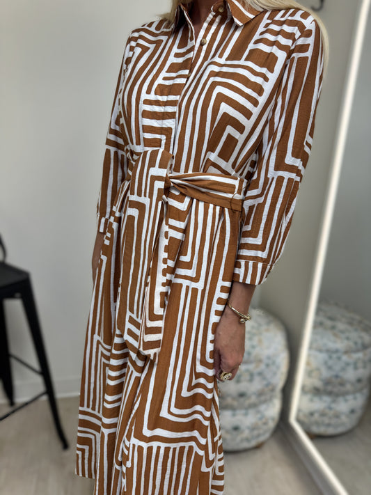 Ivy Jane Caramel Graphic Midi Collared Dress