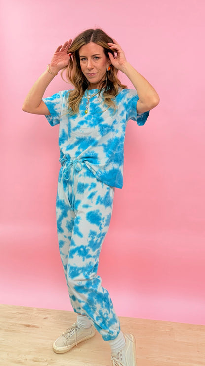 Neon Aqua Tie Dye Set