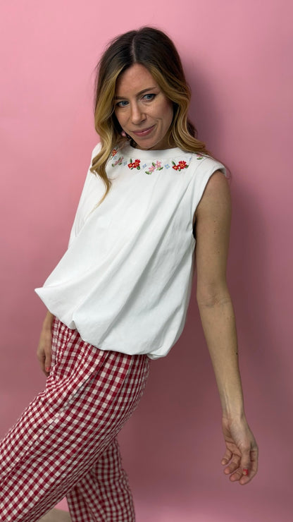 Bubble Hem Floral Embroidery Sleeveless Top